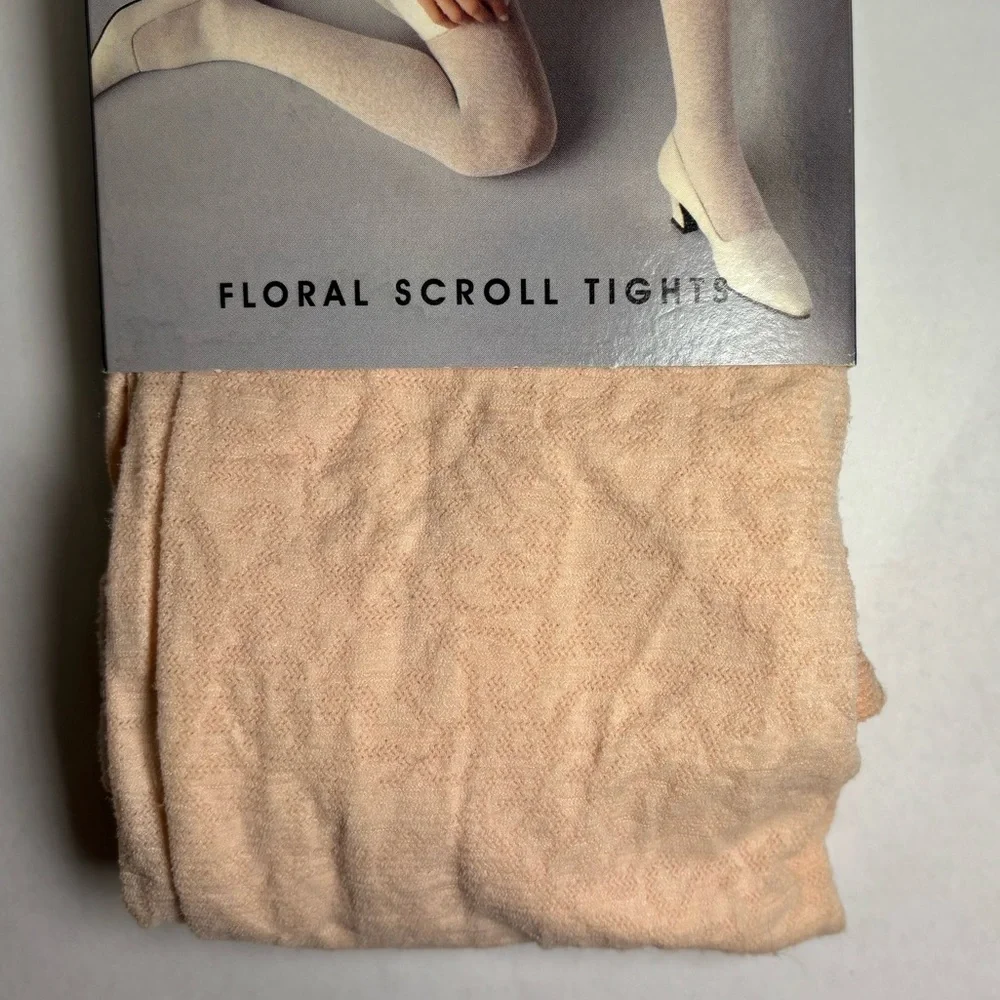 Vtg No Nonsense 90s floral tights, medium